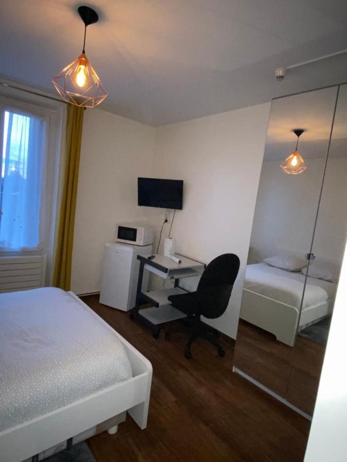 Cafe De La Gare Hotel Bessancourt Exterior photo
